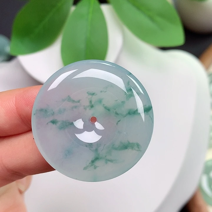 翡翠未镶嵌颈饰平安扣 34.7x5.9mm