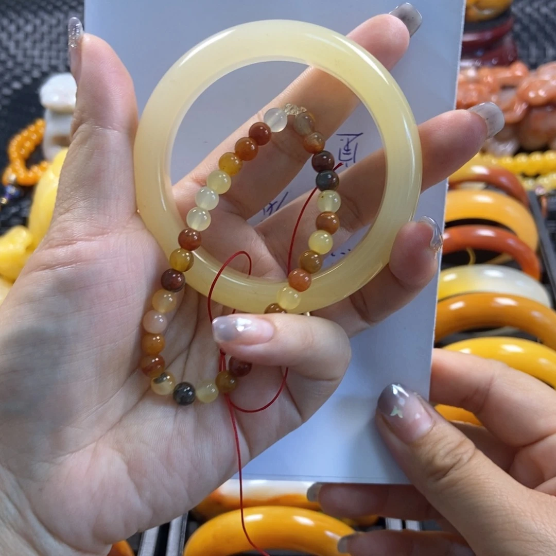 开***1石英质玉（黄龙玉）未镶嵌手镯H