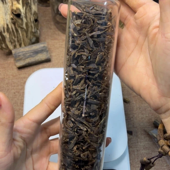 非洲檀香其他知*足奇楠切丝
