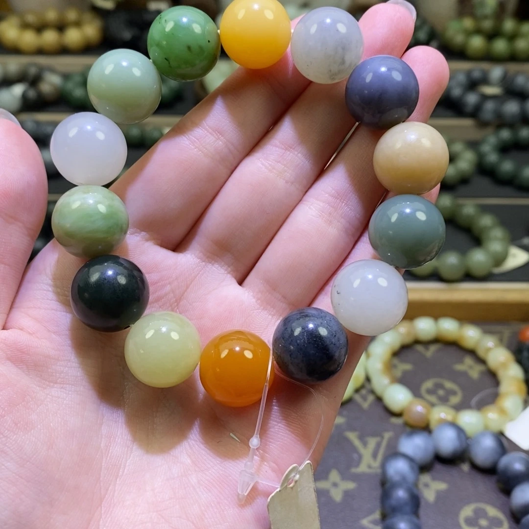 和田玉手串未镶嵌