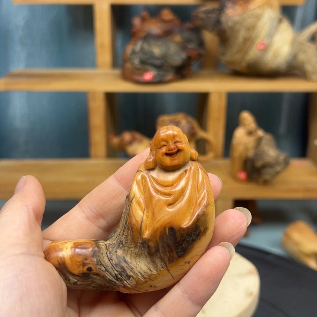 木碧***人崖柏木摆件手把件