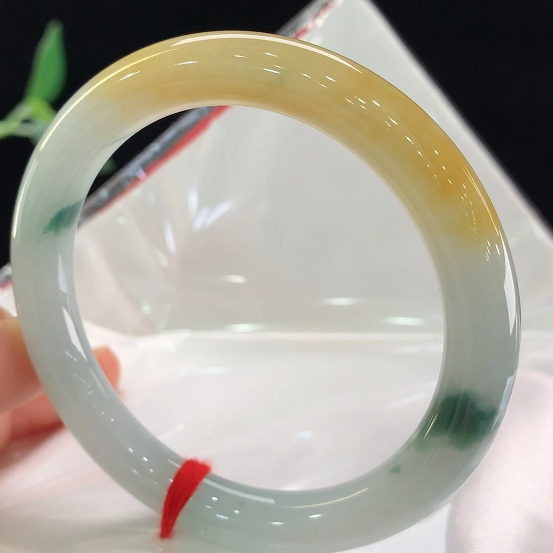 翡翠未镶嵌手镯0100