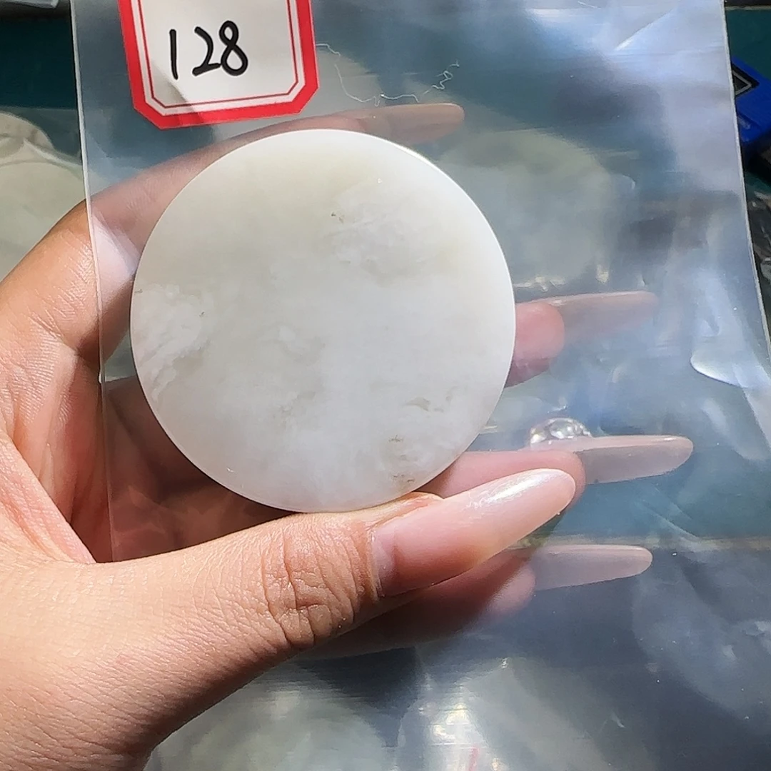 和田玉未镶嵌珠宝半成品