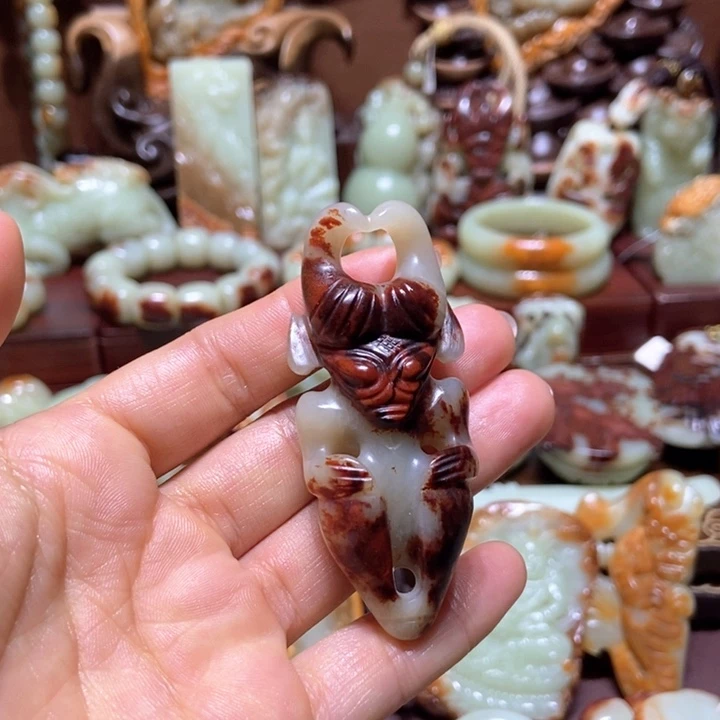 岫岩河磨玉（透闪石质玉）未镶嵌挂件