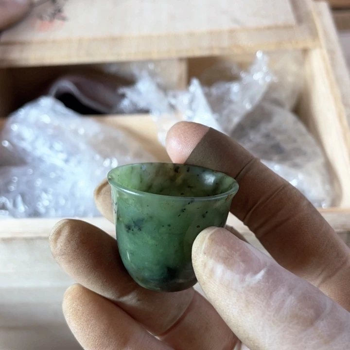 用**8新亿阁 祝福大家新年快乐