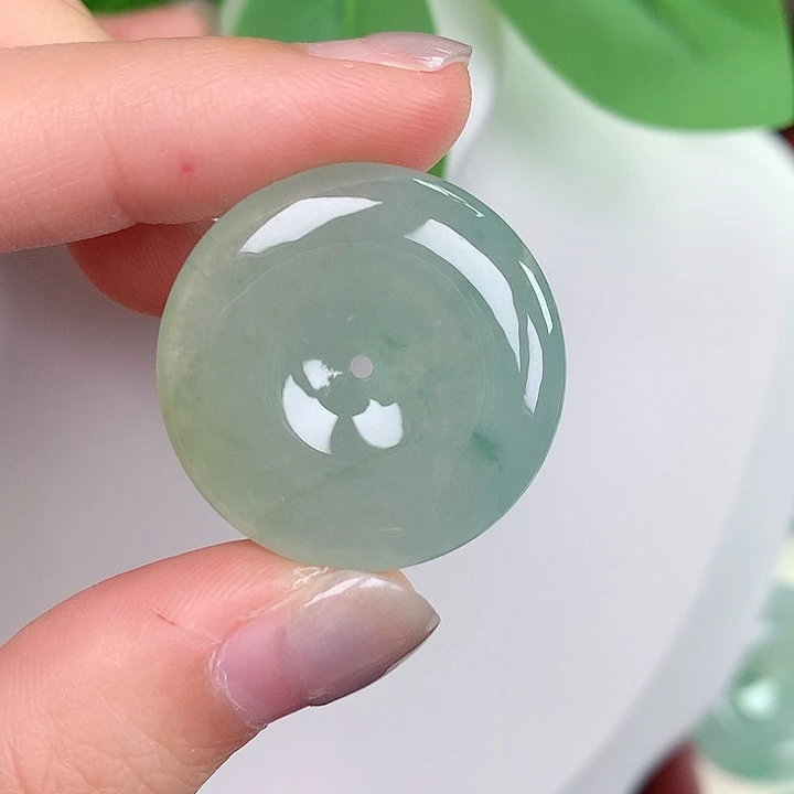 翡翠未镶嵌颈饰26.9-6.0mm