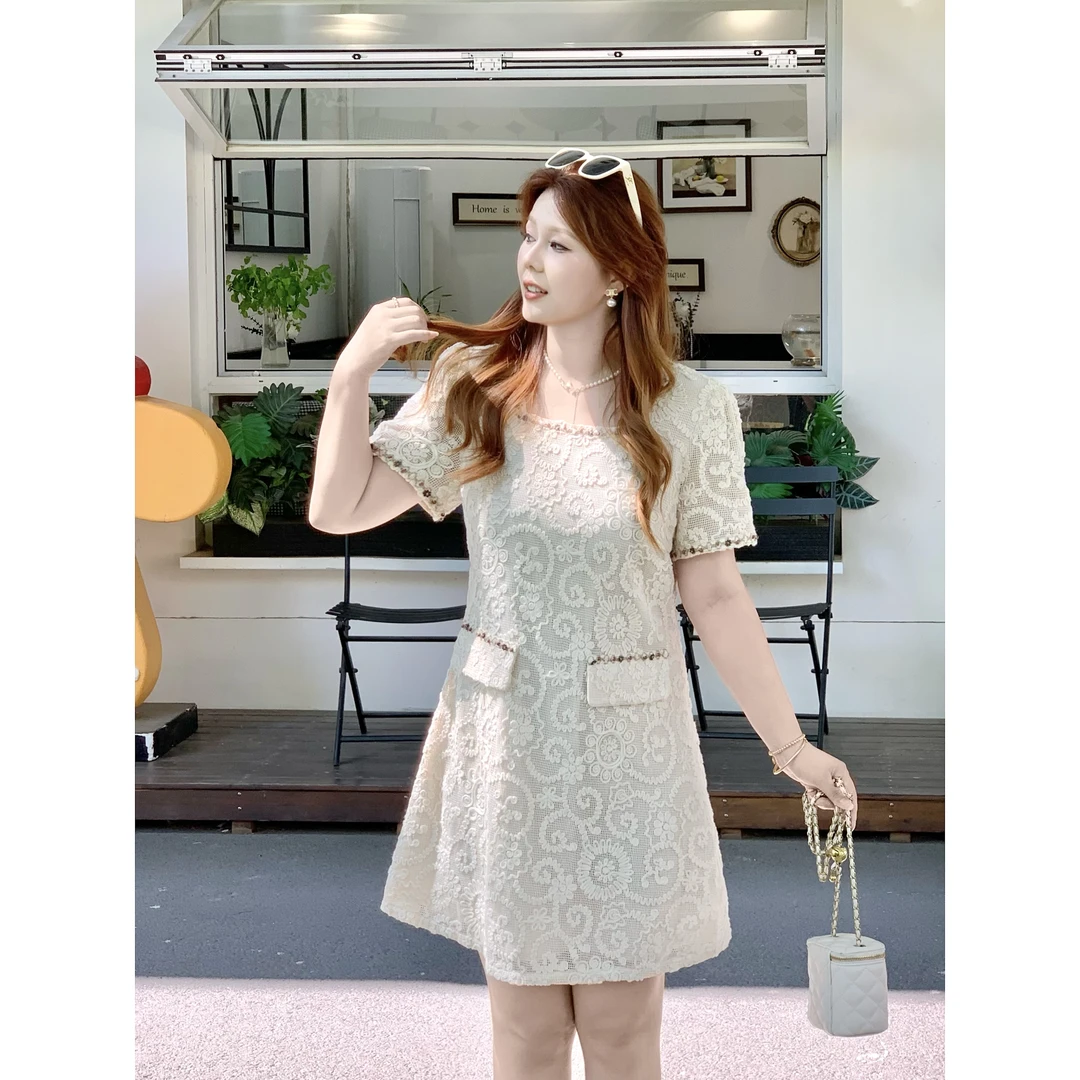 楠序迪迪微胖女装 2025夏季方领镂空显瘦气质时尚连衣裙女DD10623