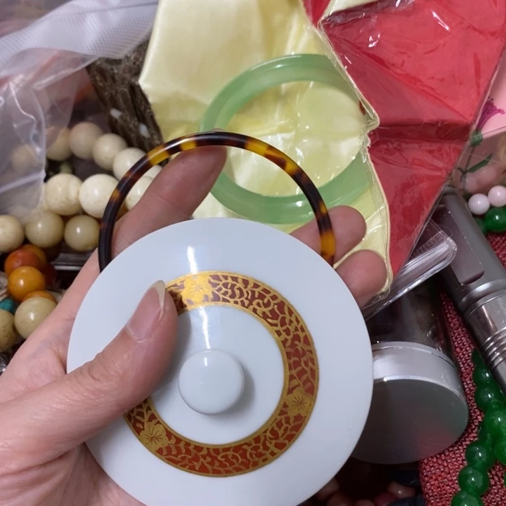 摆件哈中古工艺品一件