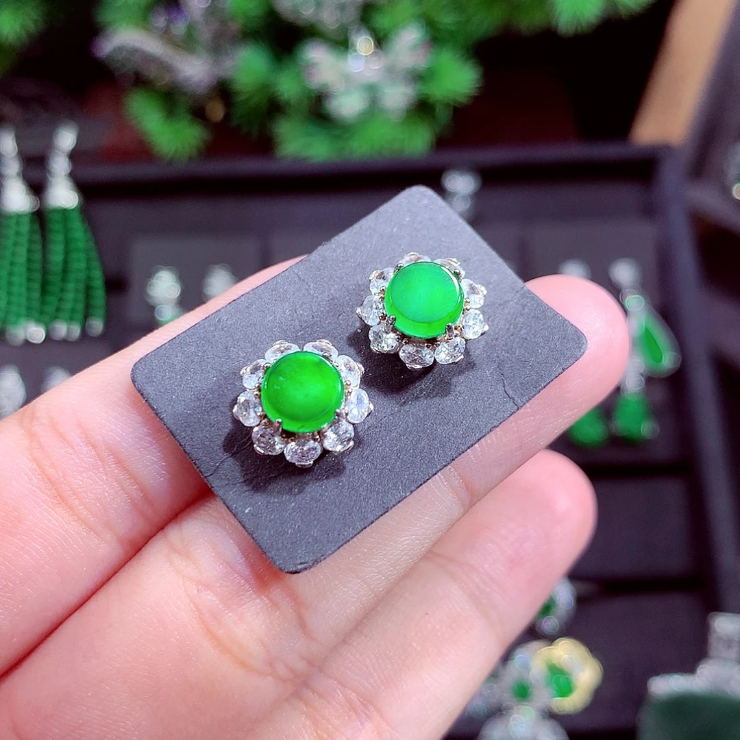 颈饰未镶嵌翡翠天然