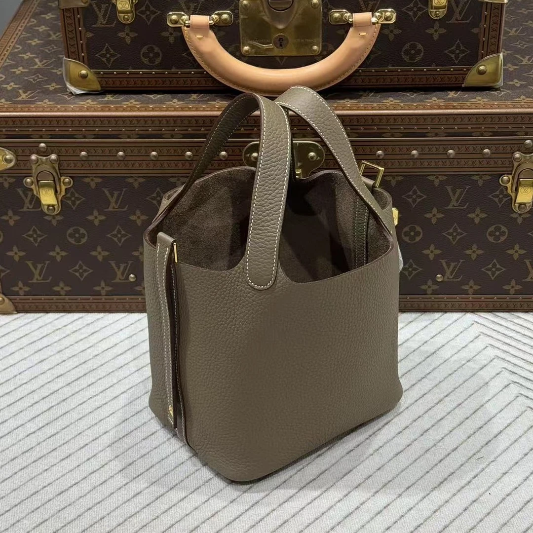 未使用 Hermes/爱马仕 lina/k刻/爱马仕大象灰菜篮子18包