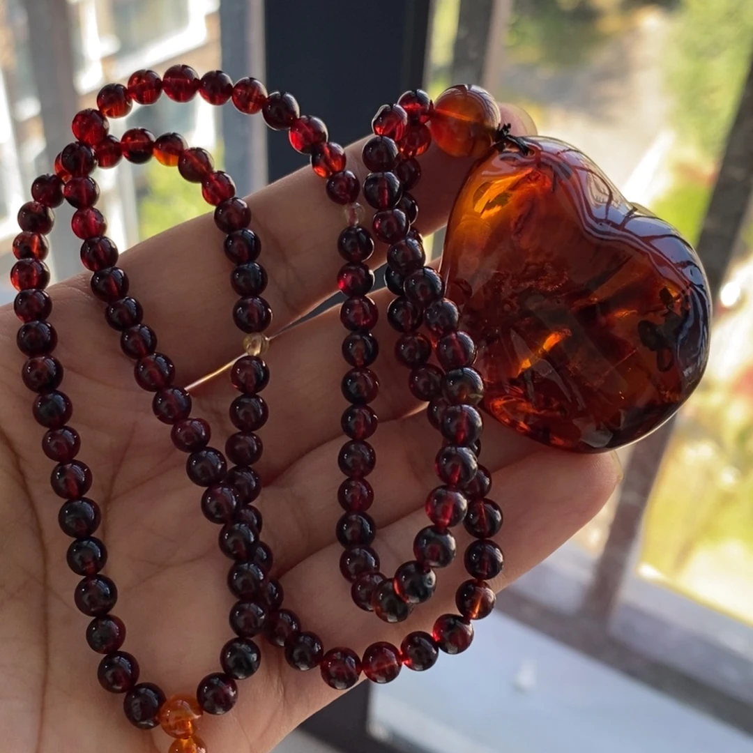 琥珀未镶嵌裸石。。。。