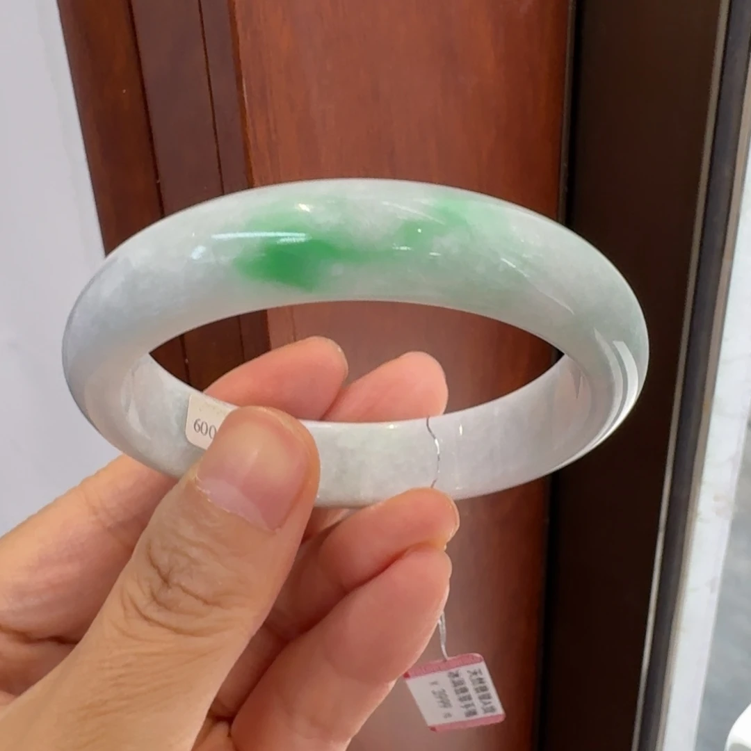 未镶嵌手镯翡翠完美