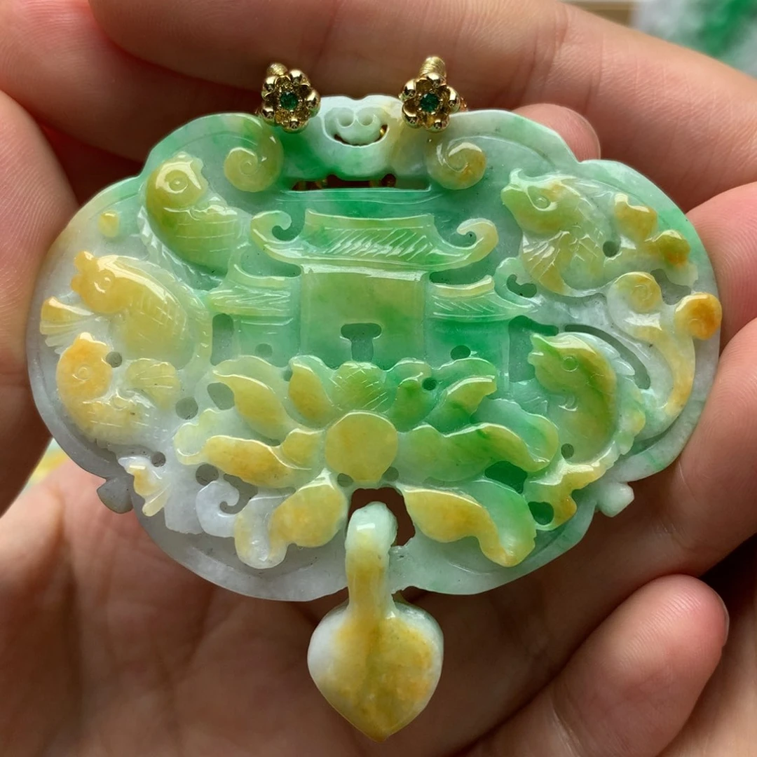 翡翠未镶嵌颈饰翡翠