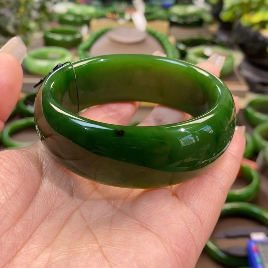 和田玉（碧玉）手镯未镶嵌