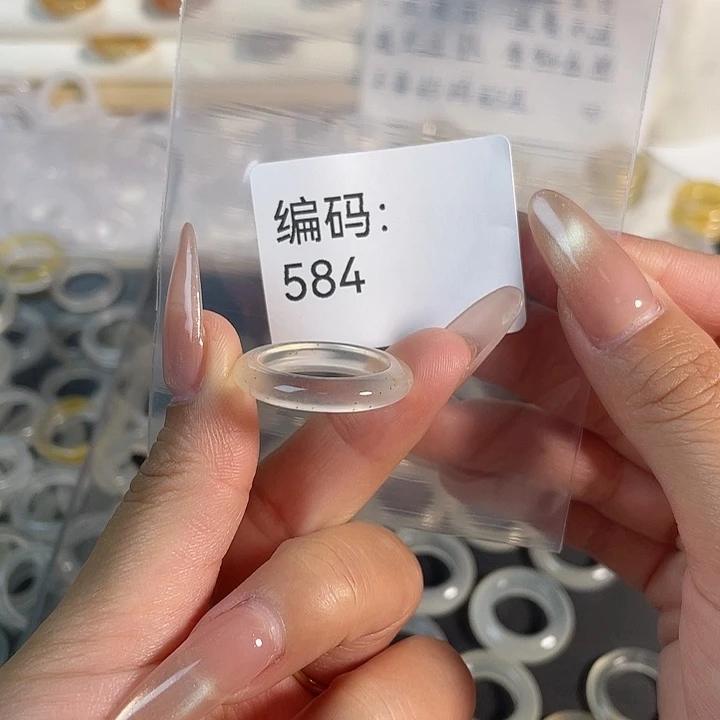 未镶嵌戒指玛瑙/玉髓584港18