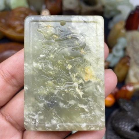 蛇纹石玉未镶嵌颈饰32