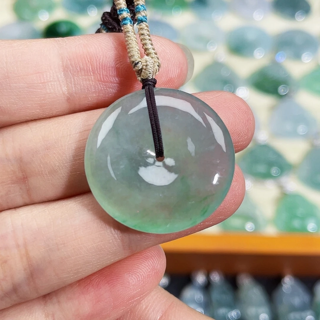 翡翠未镶嵌颈饰吊坠