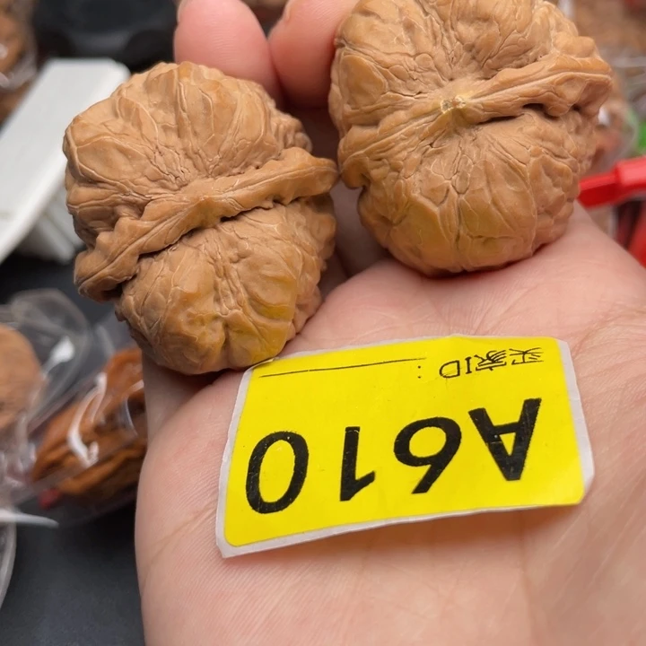 文玩核桃吊坠核桃