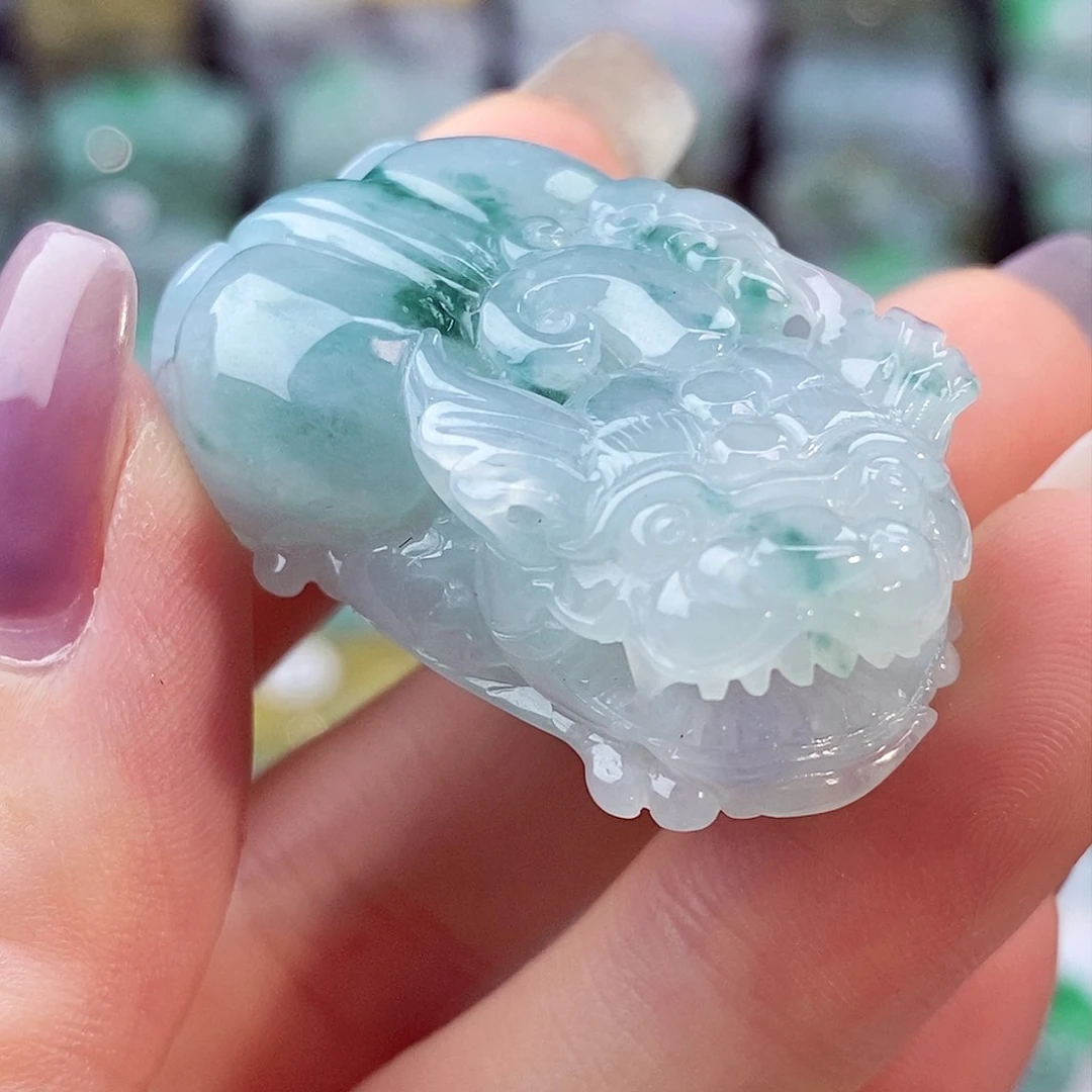 颈饰未镶嵌翡翠天然