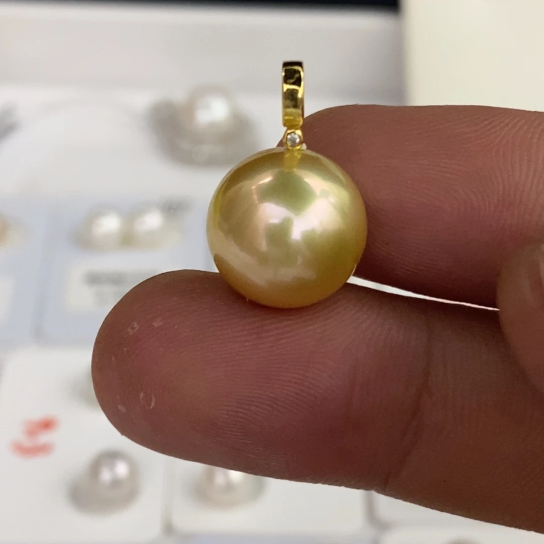 银S925镶嵌海水珍珠吊坠