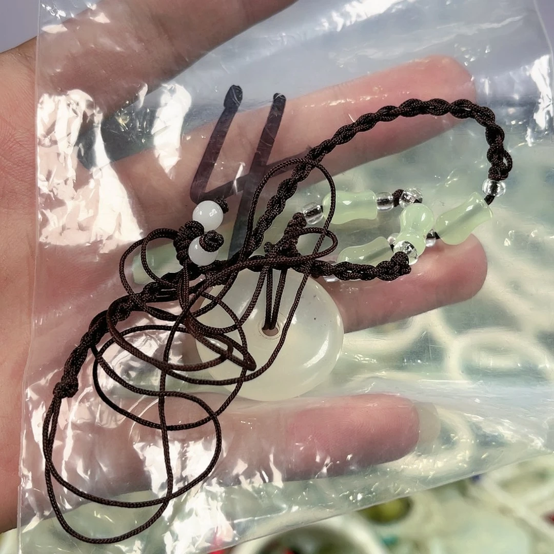 【闪购商品】蛇纹石玉未镶嵌岫玉