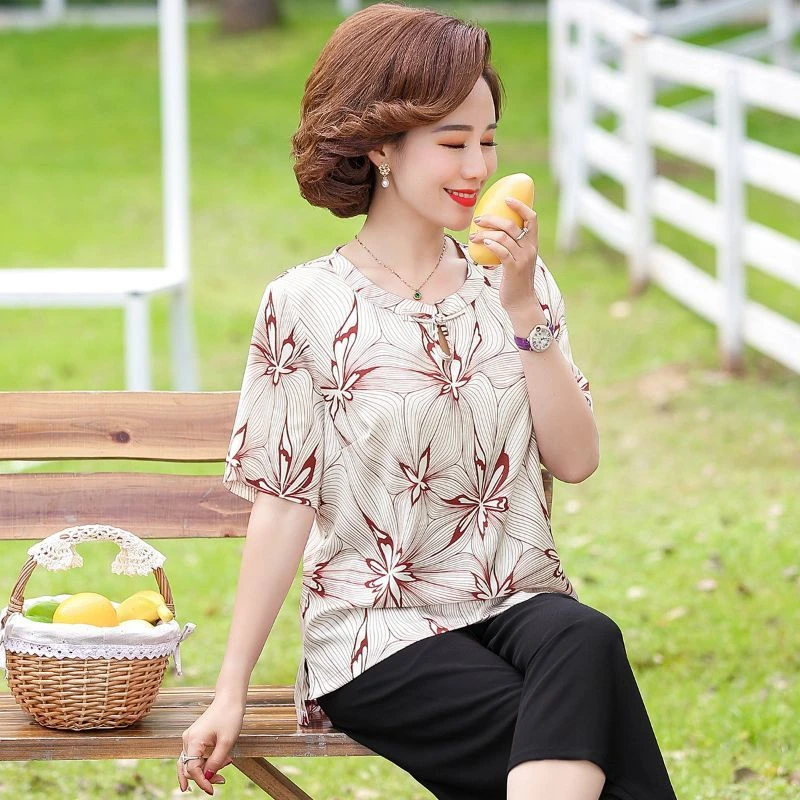 1616女装衬衫肌理图案圆领夏装碎花洋气夏季高贵中年