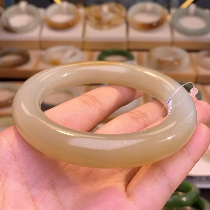 和田玉未镶嵌珠宝奇石59