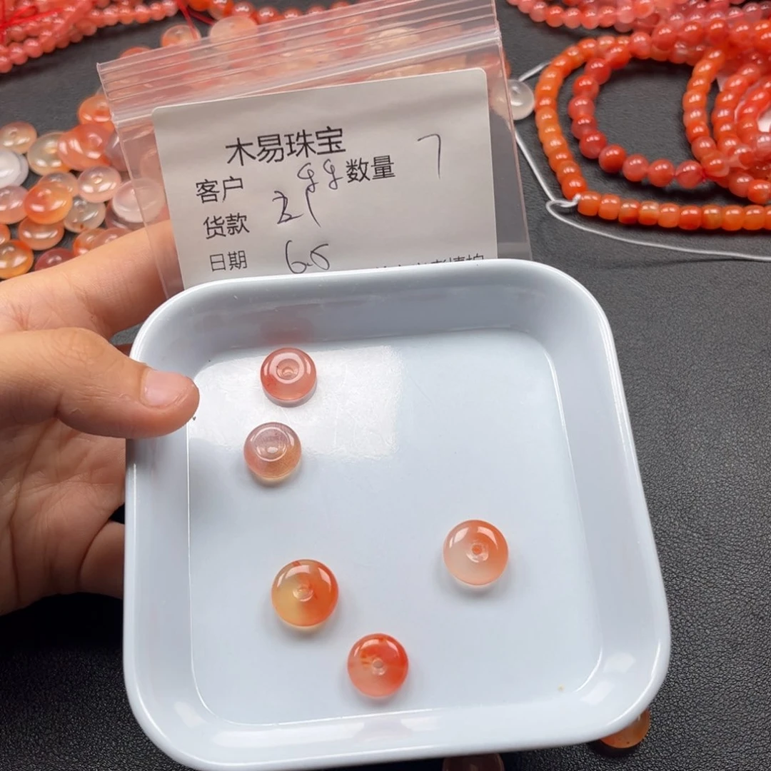 南红玛瑙配饰合金O***O