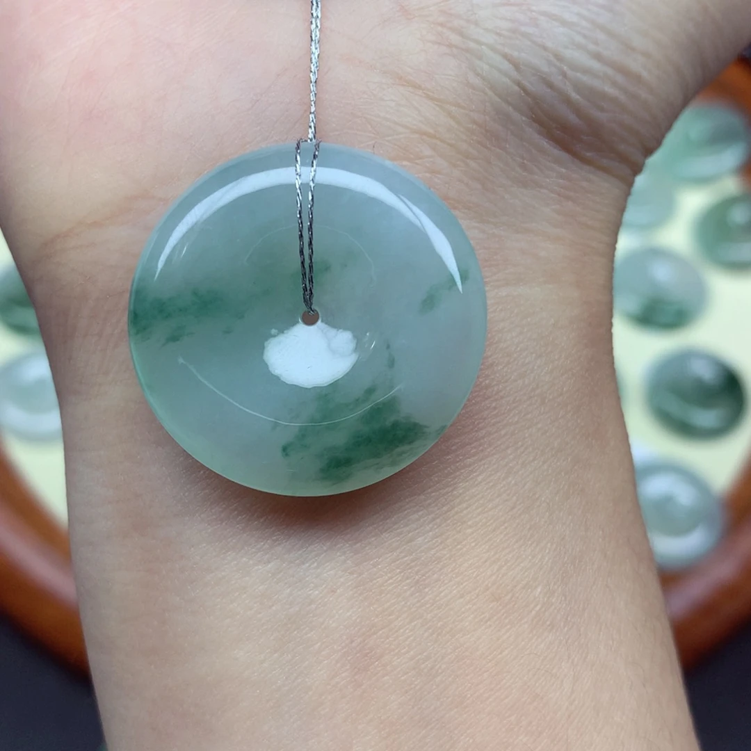 翡翠未镶嵌颈饰吊坠27.7/5.4mm