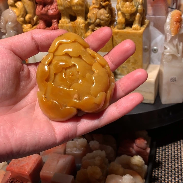 寿山石印石手把件