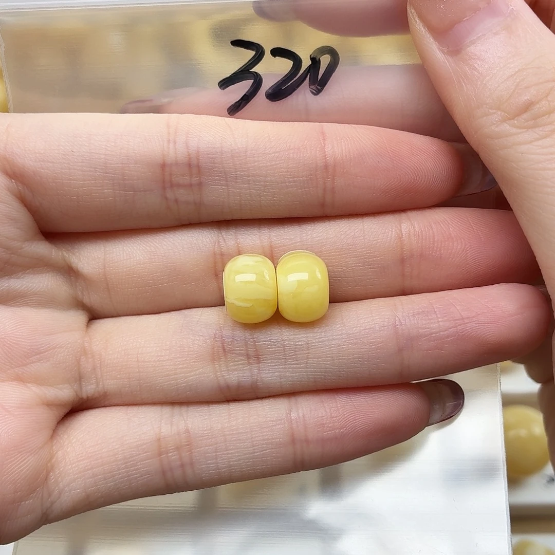 蜜蜡未镶嵌裸石蜜蜡10.5*7.5mm