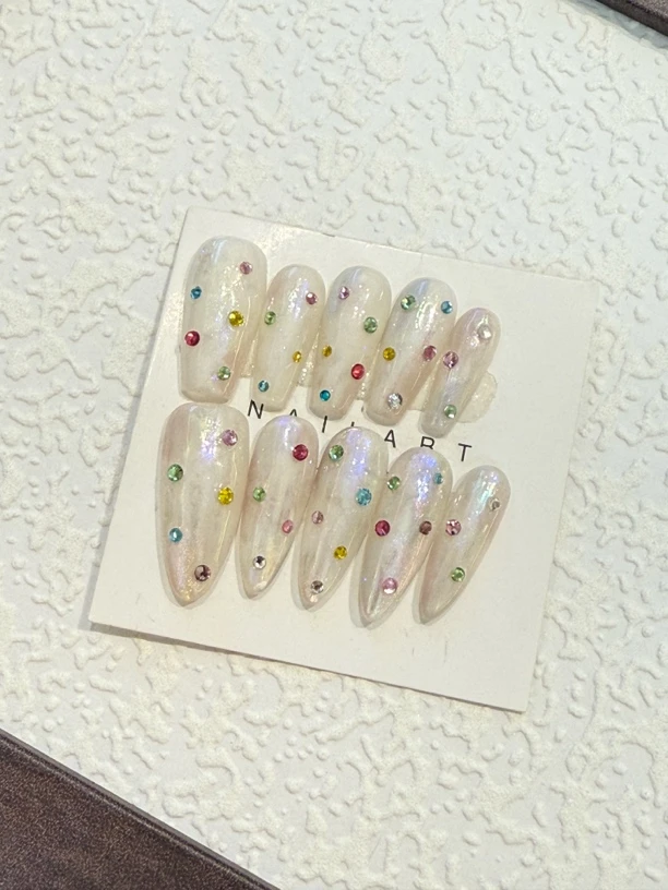 556.纯手工穿戴甲