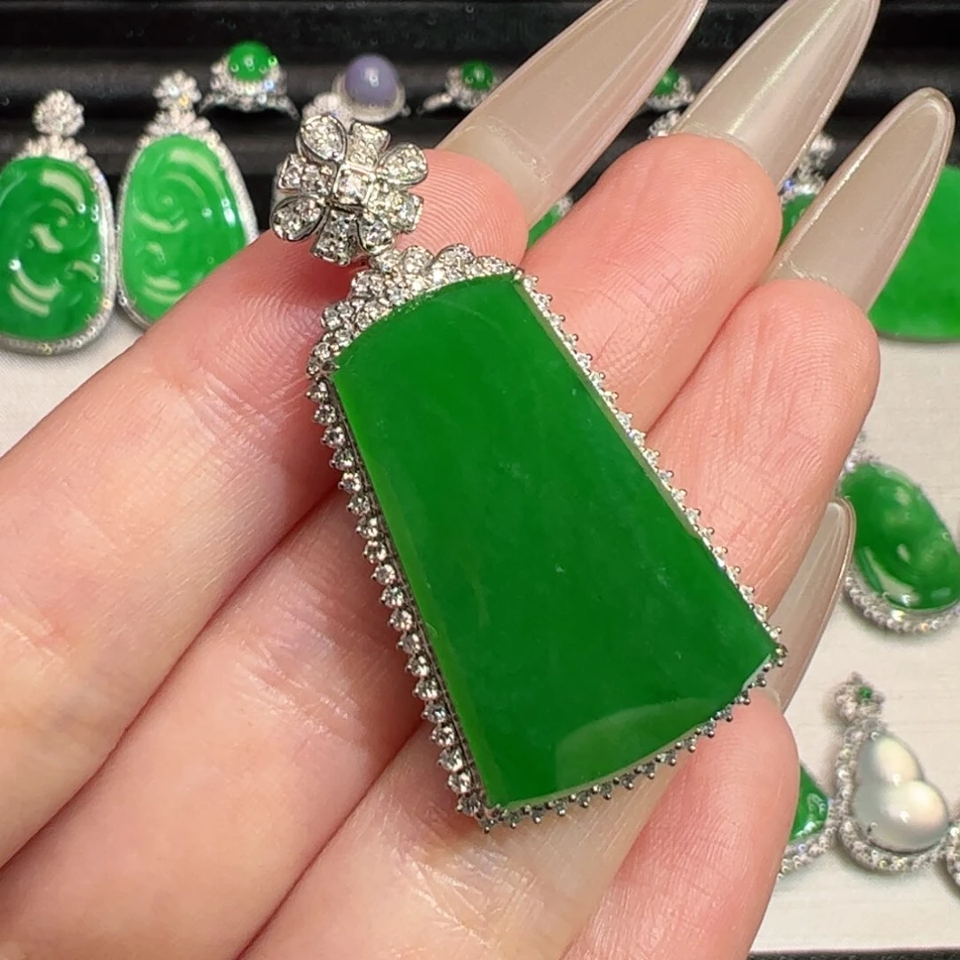 翡翠18K金镶嵌吊坠(不含链)