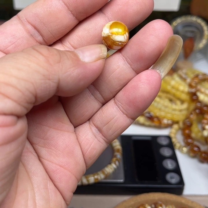 道***生琥珀未镶嵌裸石08号