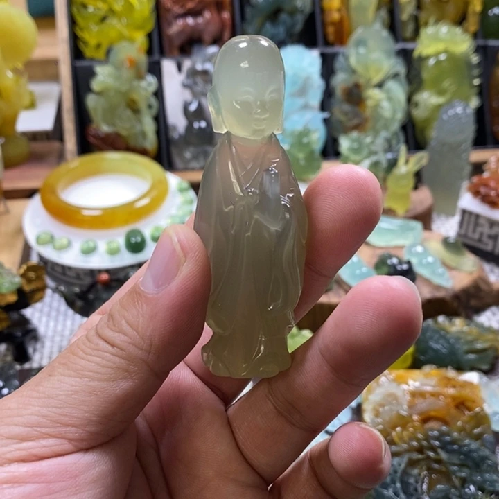 蛇纹石玉未镶嵌小摆