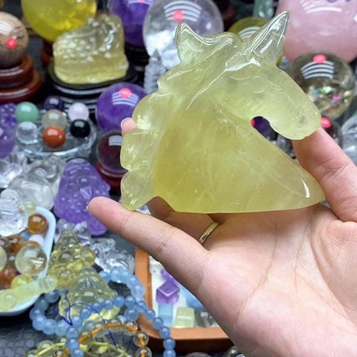 永***头石材天然黄水晶摆件