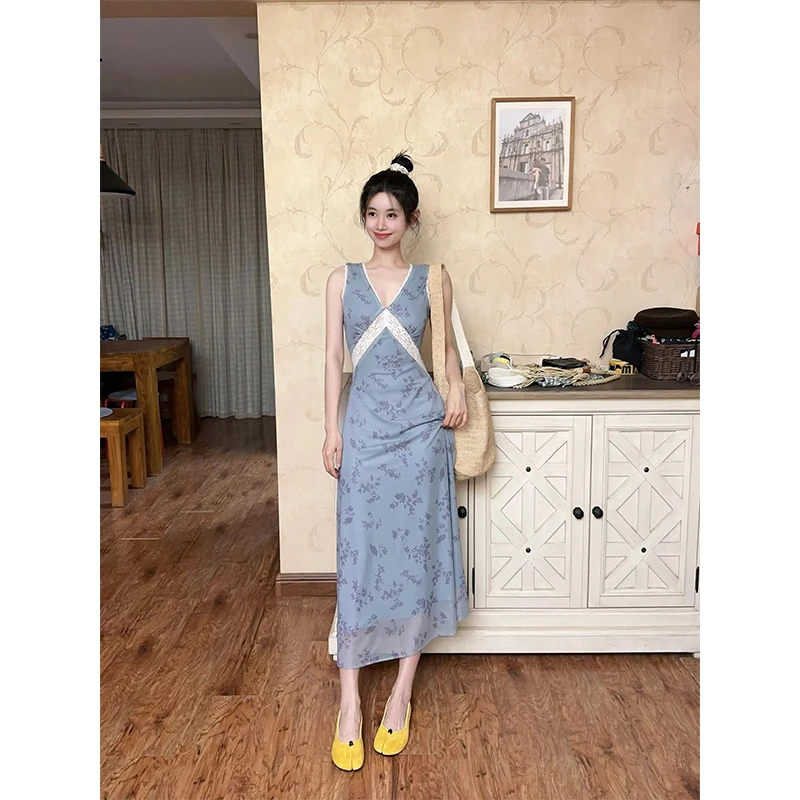 法式气质复古设计感碎花连衣裙女2025夏季新款修身显瘦百搭背心裙