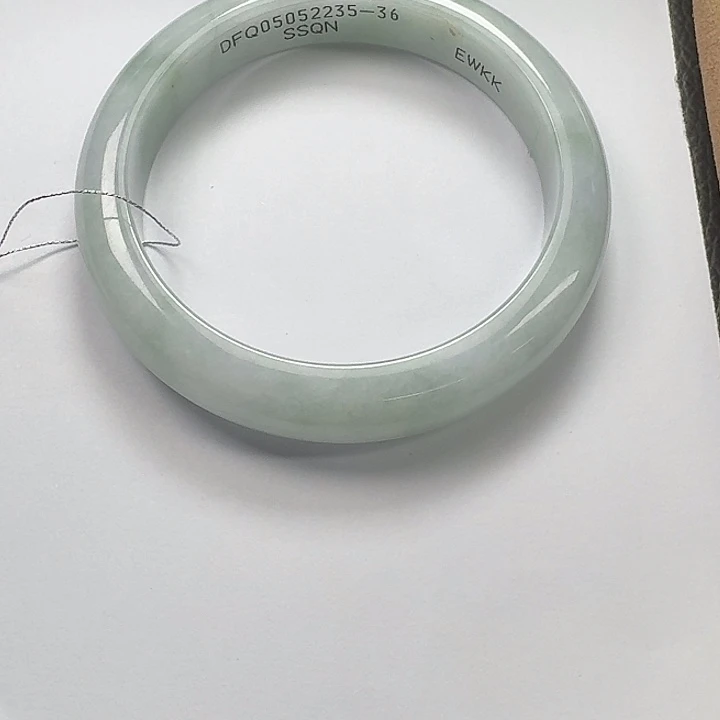 翡翠未镶嵌手镯手镯