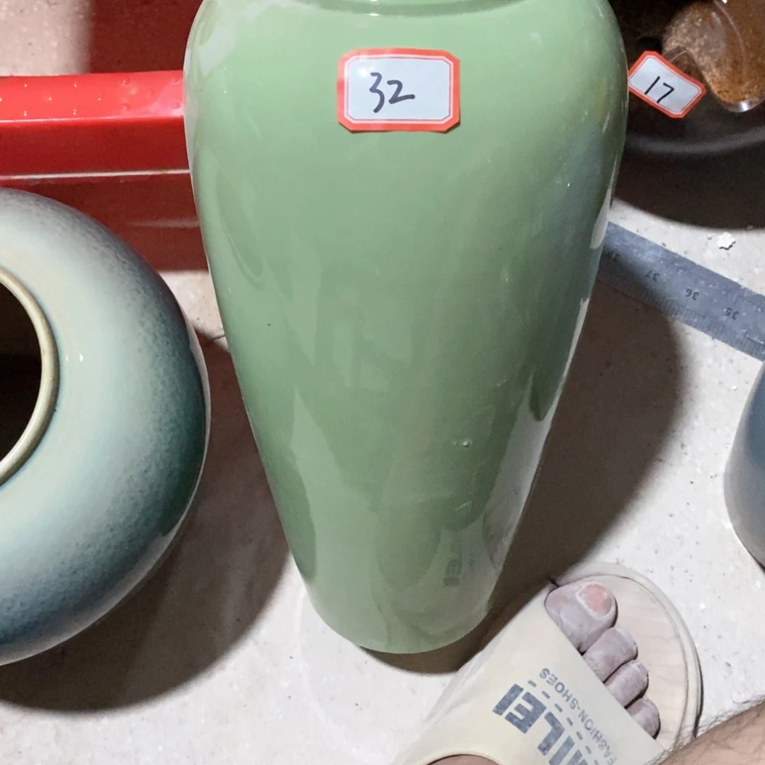 32号瑕疵高33厘米口9厘米