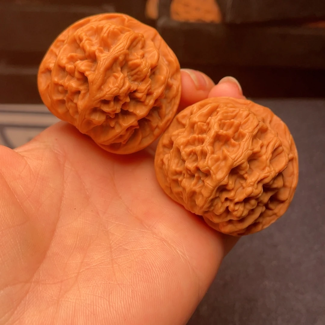 文玩核桃把件秦岭核桃5