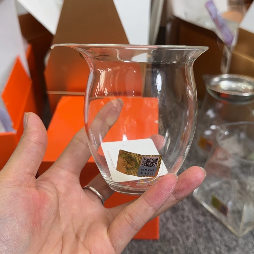 禾器透明色天乐无耳公道杯