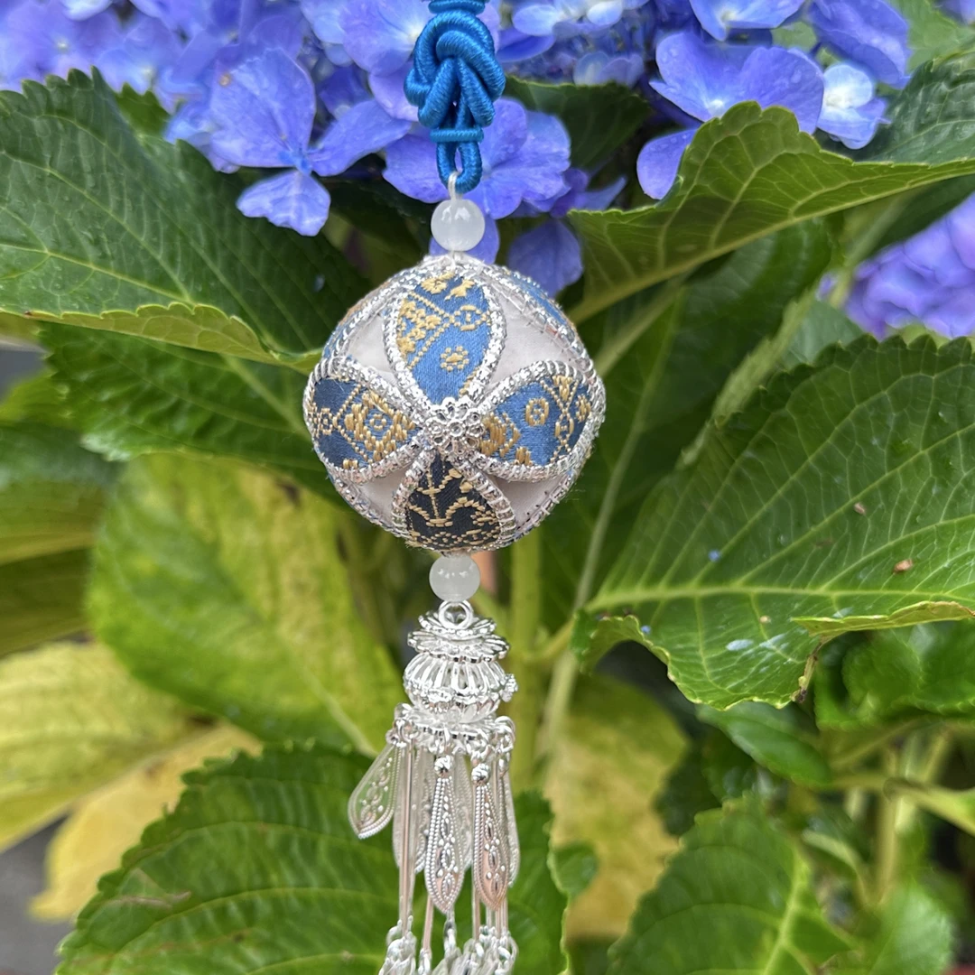 广西靖西壮锦绣球 本店原创串珠款挂汽车 包包挂件 伴手礼品