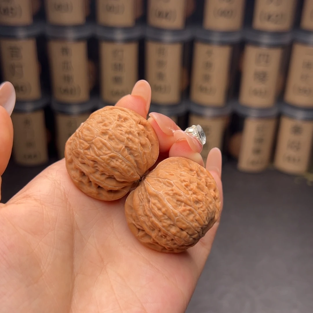 卡***卡文玩核桃吊坠铁锤