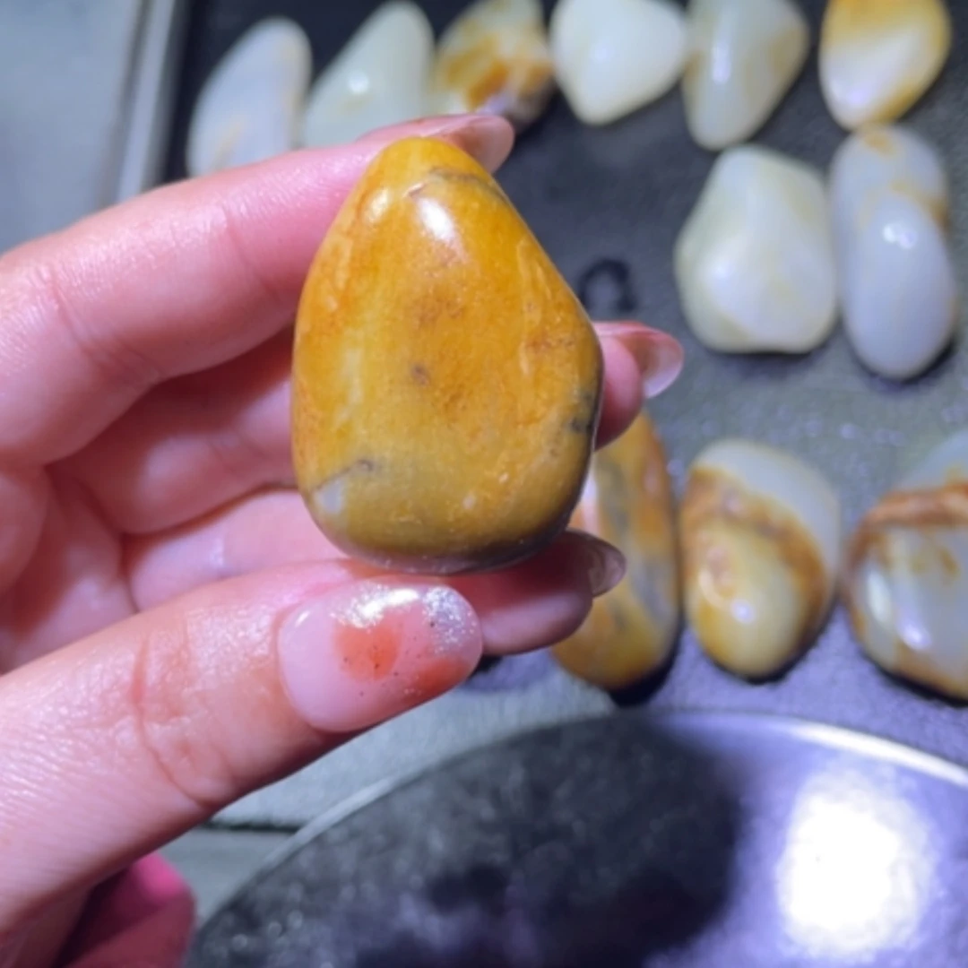 【闪购商品】颈饰未镶嵌和田玉名*