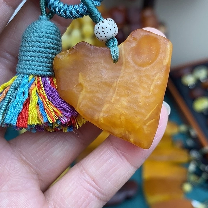 蜜蜡未镶嵌裸石钥匙扣