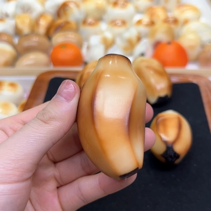 白玉菩提把件2.6.50象牙果香蕉把件