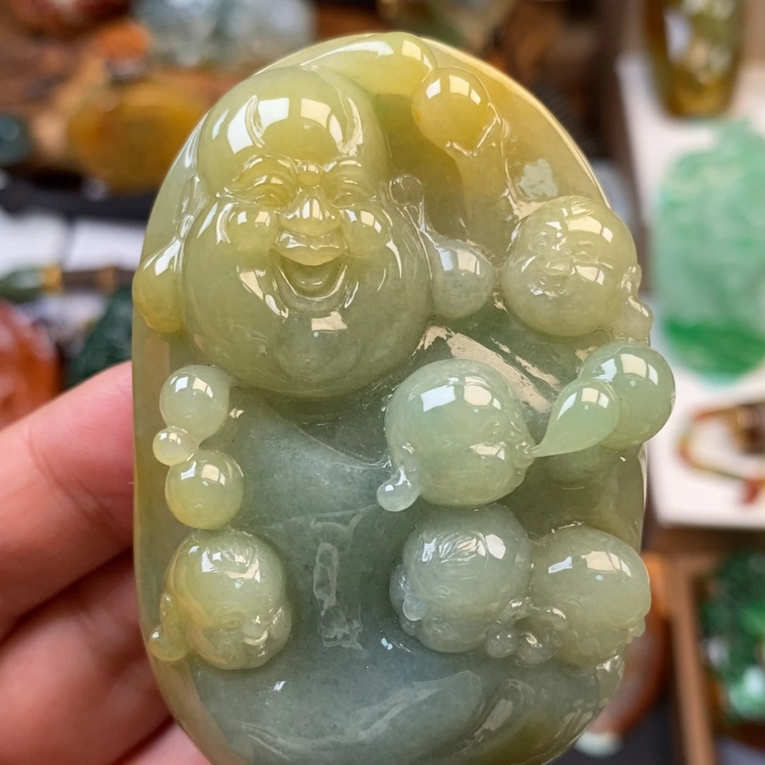 翡翠未镶嵌颈饰五子登科