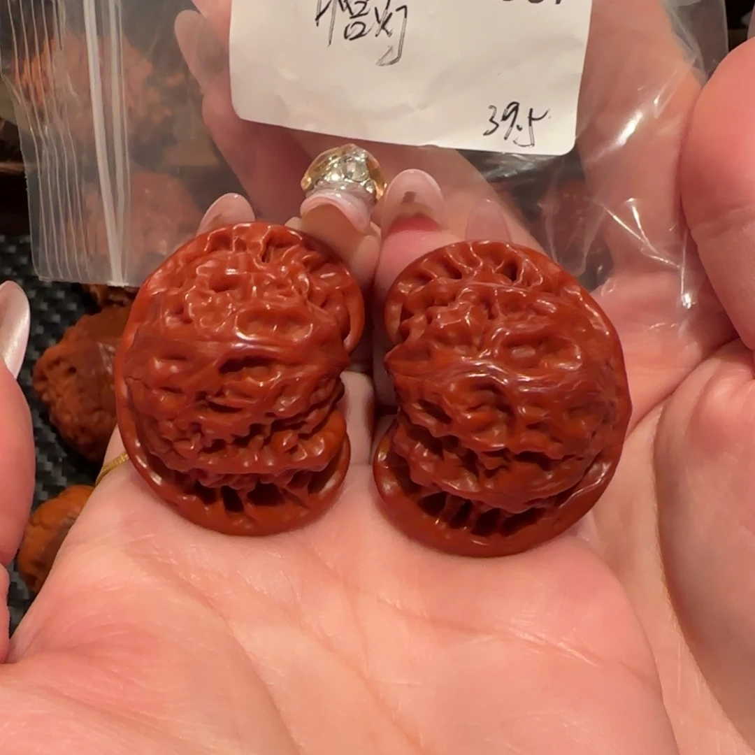 浩***宇吊坠文玩核桃玉化宫灯39精品