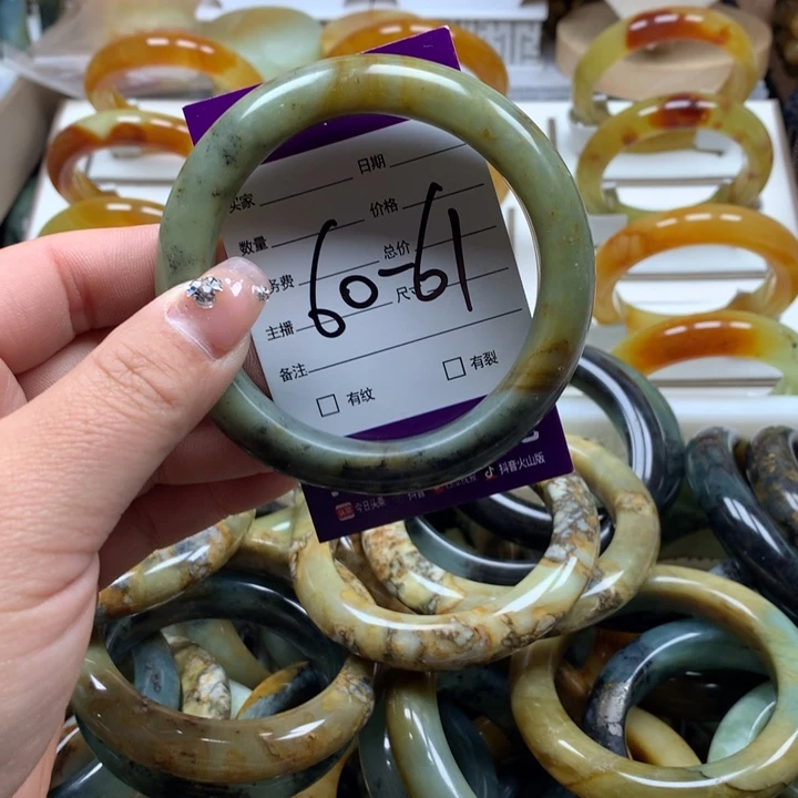 蛇纹石玉手镯未镶嵌雅*