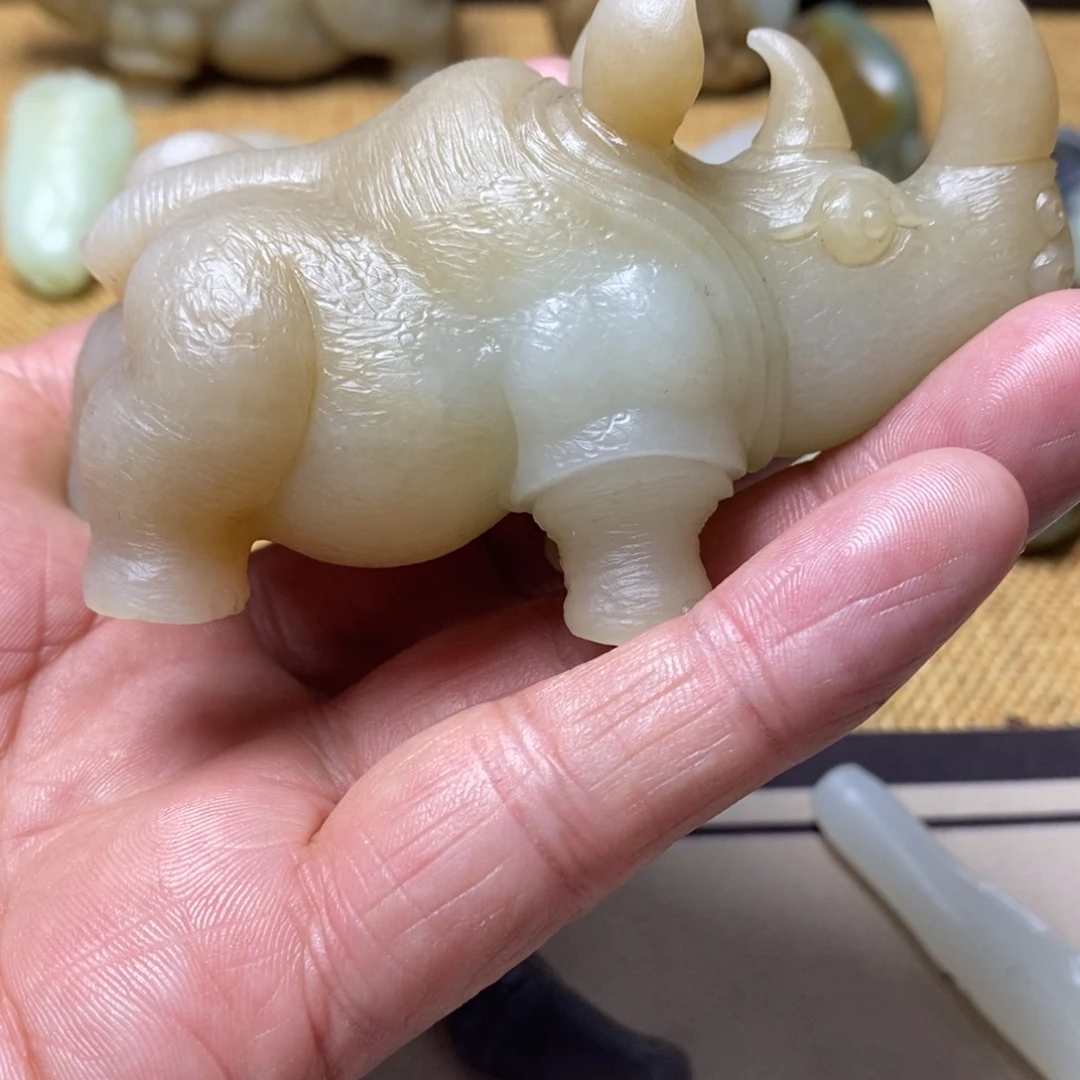 和田玉未镶嵌摆件